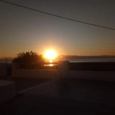 Meltemi 1 * Nea Cryssi Akti